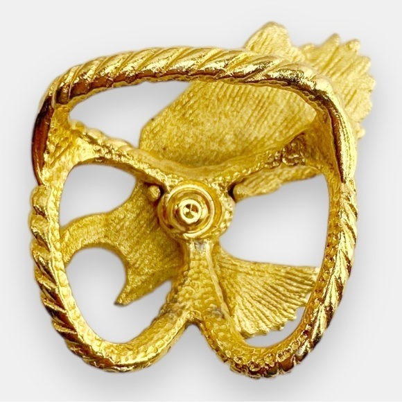 Vintage Eagle Scarf Tie​ - Picture 3 of 4